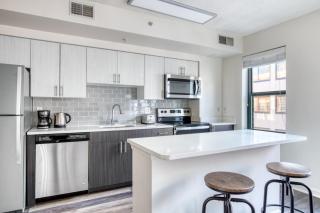 Logan Circle 1BR w Gym WD Pool nr bars WDC-483 - Washington - 4