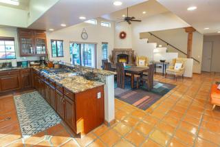 Spectacular Views, Heated Pool, and Outdoor BBQ - Tucson - 3