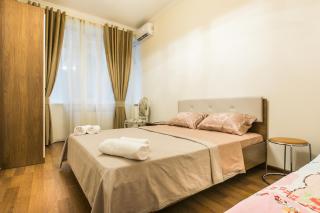 Sweet Home VIP 10 at Freedom Square - Tbilisi - 9