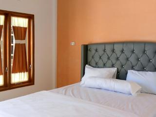 RedDoorz @ Sihole Paradise Inn Parbaba - Sinapuran - 1