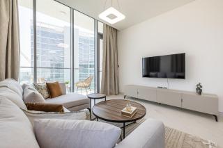 Fully Furnished I Lagoons View I District One - Dubai - 7