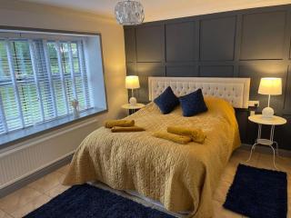 Spacious 1 bed bungalow located on a Gower Sheep Farm - 5