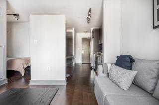 Lux Seaport Studio w Gym on Harbor BOS-501 - Boston - 8