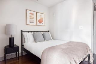 Lux Seaport Studio w Gym on Harbor BOS-501 - Boston - 2