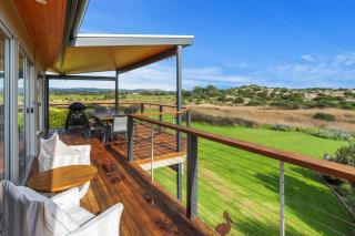 Stones Throw 26 River View Drive - 4