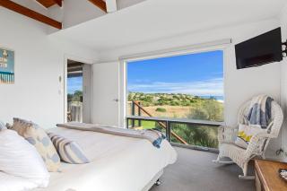 Stones Throw 26 River View Drive - 1