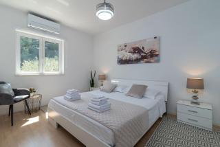 Beachfront Apartment with parking - Slatine - 3