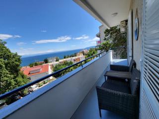 Apartment with direct Sea View, Free Parking and close to Beaches and Promenade - 1