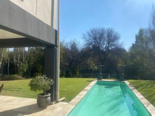 Riverfront Golf Estate House - 7