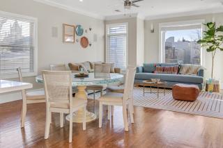 SkyHouse JC - New 3BR Apt with Private Rooftop - 7