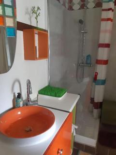 HAUT DE VILLA au MONT ST CLAIR VUE EXCEPTIONNELLE MER et FORÊT terrasses, piscine, pétanque, solarium privés - Sète - 3
