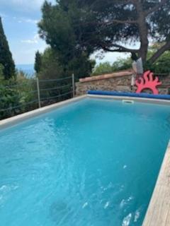 HAUT DE VILLA au MONT ST CLAIR VUE EXCEPTIONNELLE MER et FORÊT terrasses, piscine, pétanque, solarium privés - Sète - 2