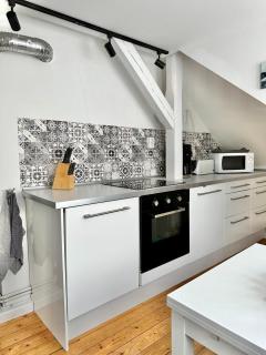 Schönes City-Apartment mit 2 Schlafzimmer, Parkplatz, ruhig und hell, D46-DG - Oldemburgo - 2