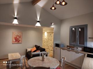 Maison Atypique restaurée à NEUF Calme Tout à Pied - Six-Fours-les-Plages - 2