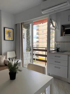 Estudio con piscina a 200 m de la playa - 6