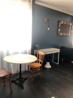 Appartement standing 2 personnes tout équipé terrasse, stationnement facile et gratuit dans quartier des arènes - 7