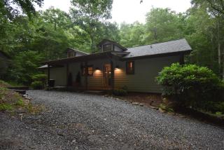 Creekside Getaway - Young Harris - 5