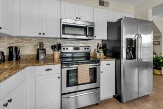 Private oasis, Pool, Downtown PNS & Beach 3BR-2,5BT - Pensacola - 1