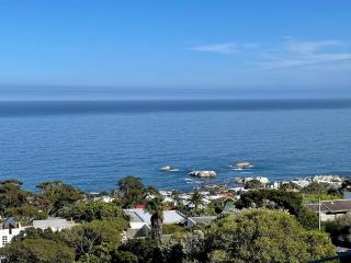 Camps Bay Blue Self-Catering Studios - 1