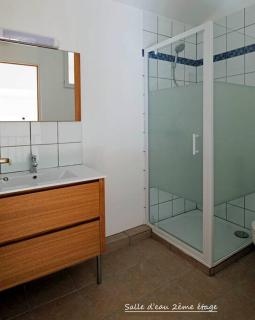 Maison confortable à 10 km des plages de la Méditerranée au bord du village pittoresque - 2