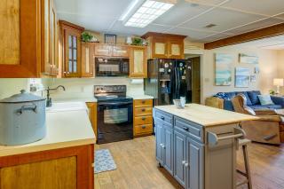 Tranquil Navarre Vacation Rental about 3 Mi to Beach - Navarre - 2