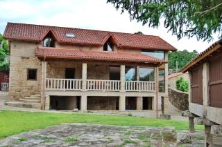 Casa rural con piscina - - 9