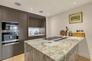 Canal Side Luxury 1 Bed Chelsea - 6