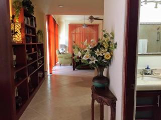 Casa Beard, Spacious Guest House with High Speed WiFi & Pool. - Playa del Carmen - 2