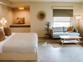 Brut Hotel - Tulsa - 7