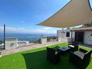 Appartamento con terrazza privata e vista stupenda - Isquia - 0