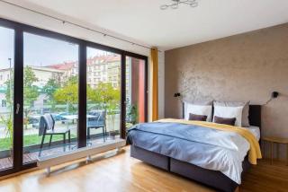 Apartment w/ free garage parking - 8