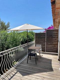 Grand Studio & Terrasse Privée - Hyères - 0