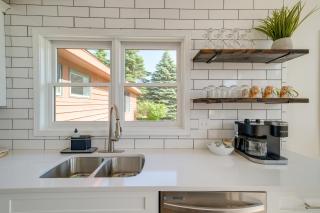 Beautiful Bellaire Home with Amenities, 4 Mi to Lake - 2