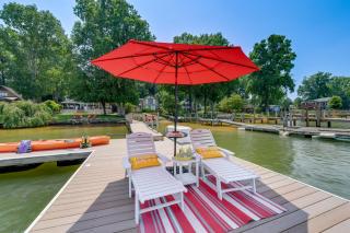 Commodore Bay Waterfront Home on Lake Norman! - Mooresville - 9