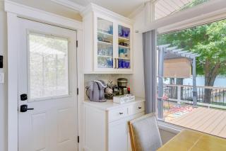 Commodore Bay Waterfront Home on Lake Norman! - Mooresville - 2
