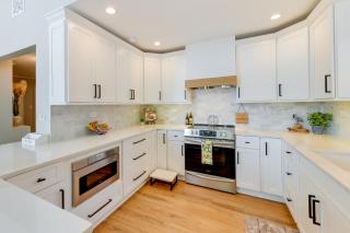 Commodore Bay Waterfront Home on Lake Norman! - Mooresville - 1