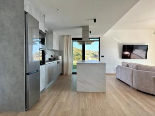 Skyline Iconic Villa - 3