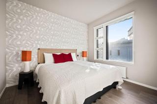 Private Lux 2BR & 2BA City Center with Free Parking - Reykjavik - 9