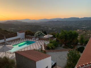 Casa Anhelando Andalucia - Een 8p villa met verwarmd zwembad op een heuveltop met magnifiek uitzicht, waaronder zeezicht, nabij dorp en strand - 3