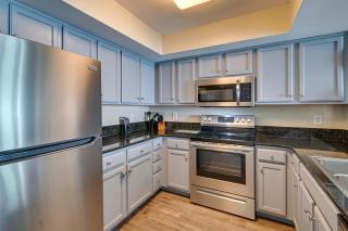 Oceanfront Myrtle Beach Condo with Pools and Hot Tubs - Myrtle Beach - 4
