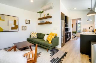 Redwood City Escape with Big-Screen TV! - Redwood City - 5