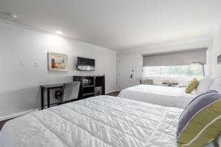 Crewe Boutique Inn - - 3