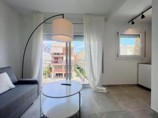 GOLDEN COAST CALAFELL 2 - 8