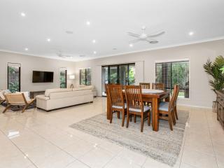 Black Rock Beach House with Pool - Pottsville - 2