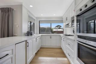 Great Ocean Road Retreat - Warrnambool - 3