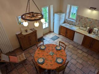 Gîte de charme 17ème s. avec jardin clos, proche forêt et Aubeterre, internet fibre, animaux OK - FR-1-653-42 - 2