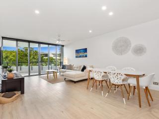 Cotton Beach Apartment 33 With Pool Views - Casuarina - 4