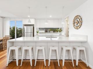 Sunrise Mansion with Pool - Kingscliff - 1