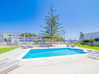 Cubo's Beach Front Villa Benalmadena - Benalmádena - 6
