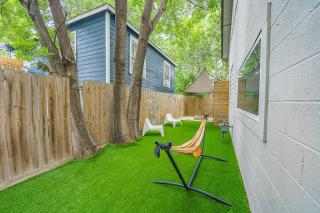 East Downtown Modern Luxury Retreat - Houston - 2